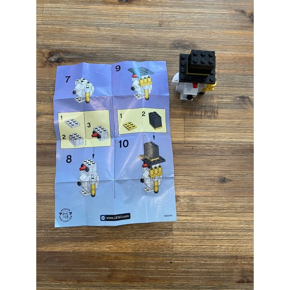 Lego Snowman Set 10079 Retired 2003‎